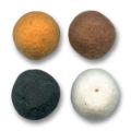 Assortiment de perles en laine feutr�e 20 mm naturel x25