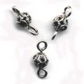 Boules filigran�es  2 anneaux 4 mm argent� vieilli x10
