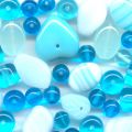 Assortiment de perles de boh�me bleu x50g
