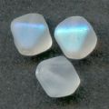 Pyramides Crystal Mat AB 6 mm x25