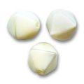 Pyramides Ivoire 6 mm x25