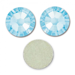 Strass à coller en cristal PureCrystal 1.8 mm - Aquamarine x36