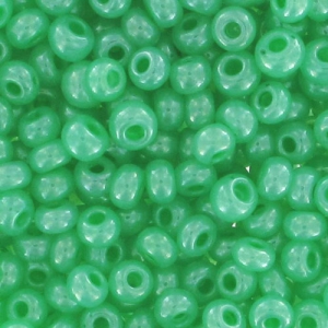 Perles rocailles Preciosa 11/0 2 mm - Jade Alabaster x20g