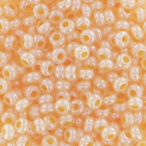 Perles rocailles Preciosa  11/0 2 mm - Saumon nacré x20g