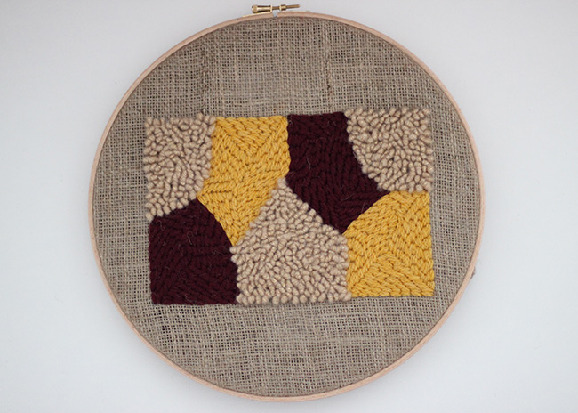 DIY Broder une pochette en punch needle avec de la laine Fashion Star : Etape 8