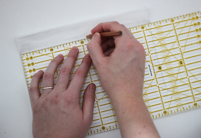 DIY Broder une pochette en punch needle avec de la laine Fashion Star : Etape 17