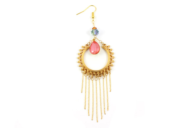 Boucles d'oreilles tropicales cabochon et toupies PureCrystal avec chaîne Miyuki : Etape 3