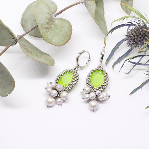 Schéma Boucle d'oreilles DIY avec des cristaux PureCrystal et perles de verres Miyuki Delicas