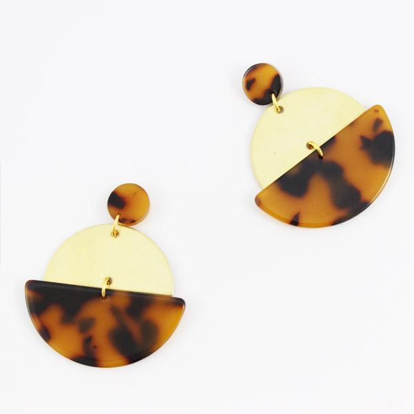 Boucles d'oreilles géométriques en écaille de tortue : Etape 1