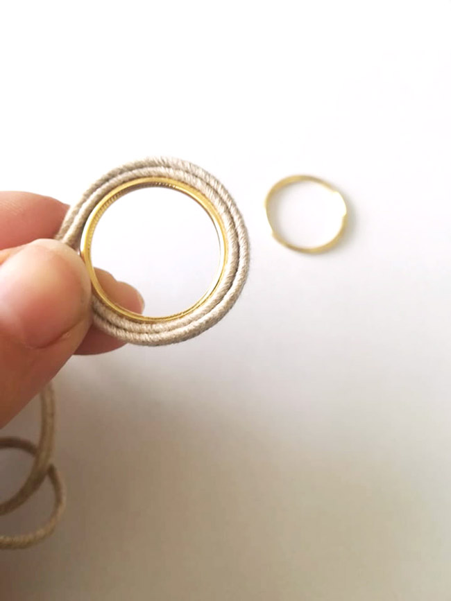 Boucles d'oreilles en soutache avec du tissu organza et PureCrystal : Etape 2 Boucles d'oreilles en soutache avec du tissu organza et PureCrystal : Etape 2