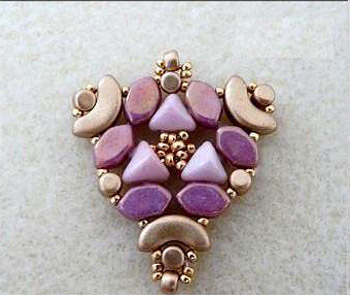 Boucles d'oreilles ABI en perles de verre Paros® Arcos® Minos® et Super Khéops® par Puca® : Etape 11