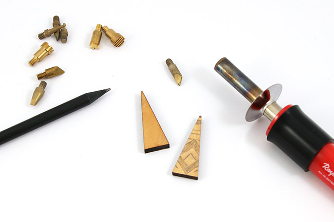 Boucles d'oreilles en bois pyrogravées : Etape 1