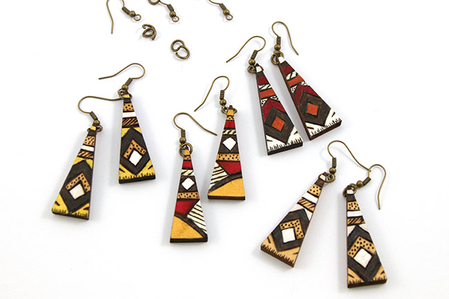 Boucles d'oreilles en bois pyrogravées : Etape 5