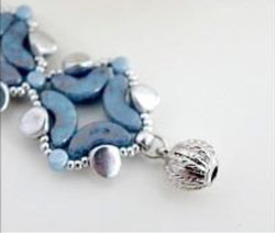 Tutoriel bracelet Ilona avec perles Arcos® par Puca® : Etape 12 Tutoriel bracelet Ilona avec perles Arcos® par Puca® : Etape 12