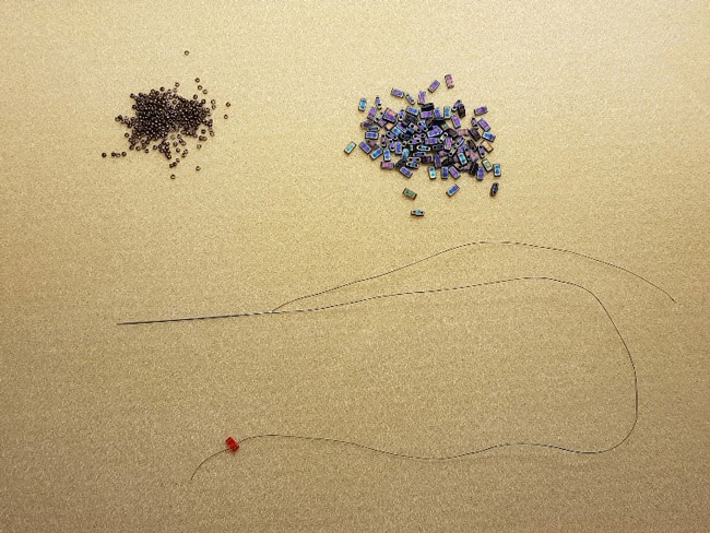 Bracelet 3 chevrons en perles Miyuki Half Tila et rocailles : Etape 2