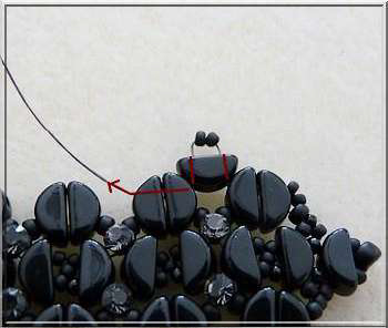 Bracelet DIY Amelie en perles de verre KOS par Puca : Etape 16