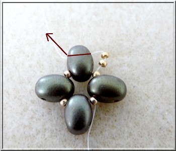 Schéma Bracelet Soraya en perles en verre Samos® par Puca® : Etape 3