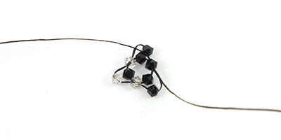 Bracelet jonc toupies PureCrystal tissage peyote tubulaire : Etape 2 Bracelet jonc toupies PureCrystal tissage peyote tubulaire : Etape 2