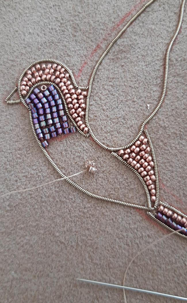 DIY Broche oiseau en broderie d'or avec cannetille et jaseron par Dame Moustache : Etape 9