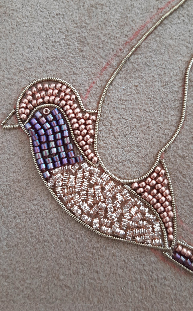 DIY Broche oiseau en broderie d'or avec cannetille et jaseron par Dame Moustache : Etape 10