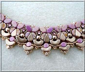 Collier DIY Siane avec des perles de verre Paros et Kos par Pucas : Etape 36