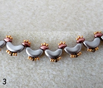 Collier Jéromine Arcos® Khéops® et rocailles par Puca® : Etape 3