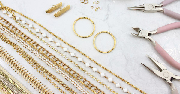 DIY collier sautoir multirang glamour chaîne maille strass DIY collier sautoir multirang glamour chaîne maille strass