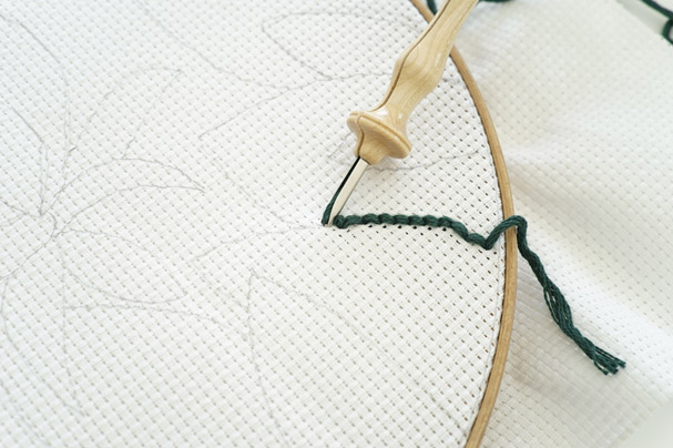 DIY Coussin en broderie magique punch needle par Julie Robert : Etape 4