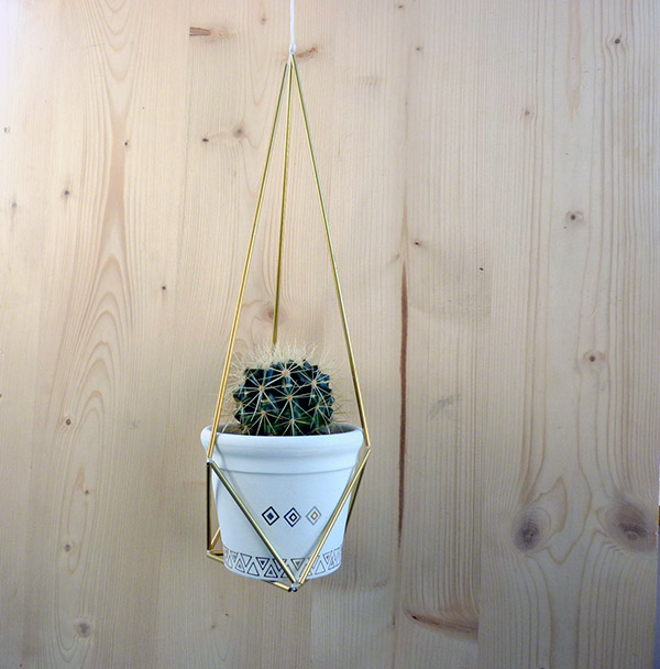 DIY suspension pour plantes en tubes en laiton style Himmeli