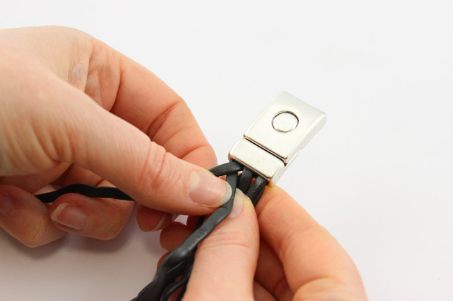 DIY Bracelets en cuir tressé Celtique Épis ou 6 brins : Etape 2