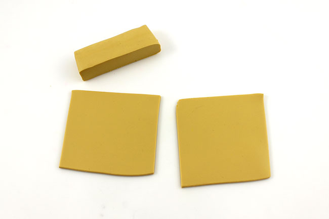 Boucles d'oreilles motif pied de poule polymère et silkscreen : Etape 1