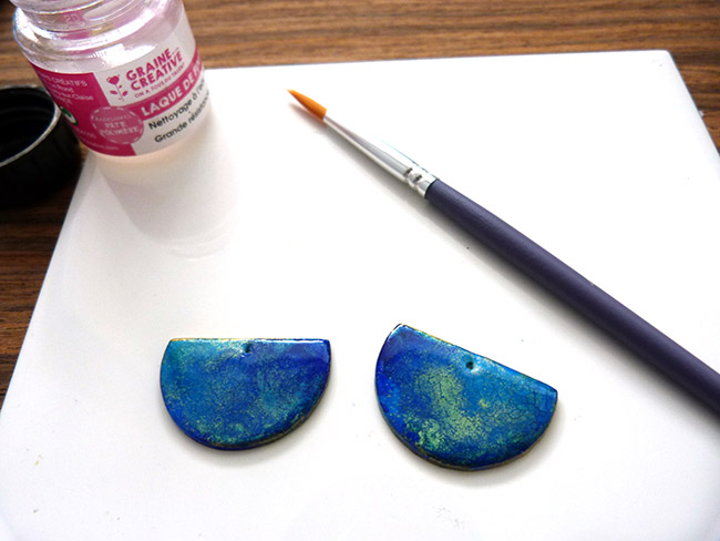 Boucles d'oreilles polymère, encres et métal : Etape 9