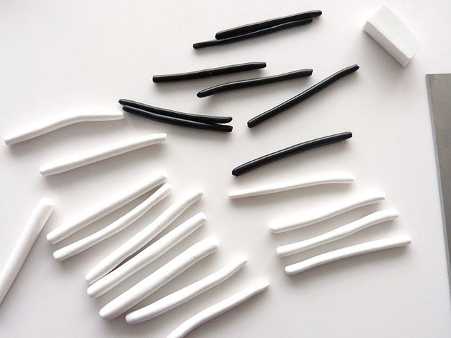 BO dalmatien polym&egrave;re et su&eacute;dine en franges d&eacute;but de cane