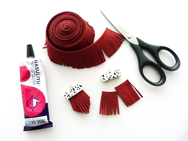 BO dalmatien polym&egrave;re et su&eacute;dine en franges insertion de la su&eacute;dine