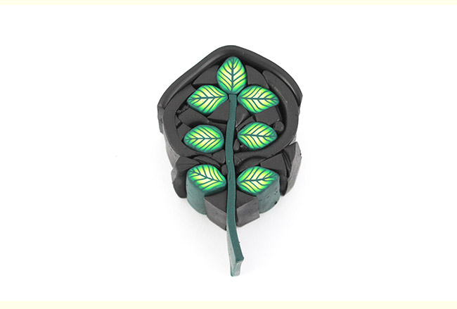 Réaliser une cane feuille en pâte Fimo : Etape 13