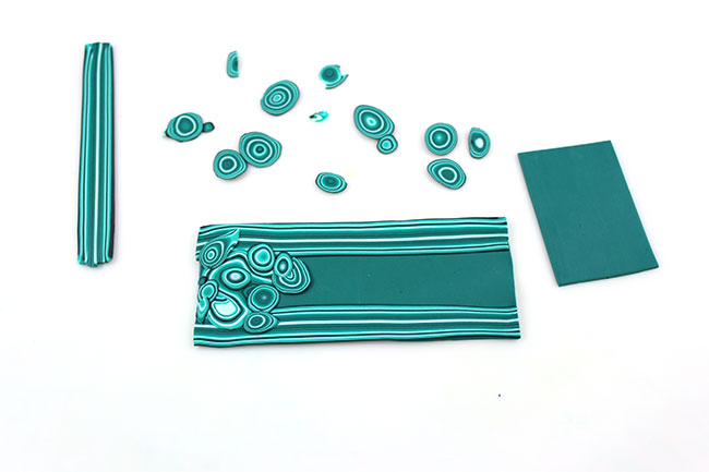 Torque ou ras de cou polymère effet Malachite : Etape 10 Torque ou ras de cou polymère effet Malachite : Etape 10