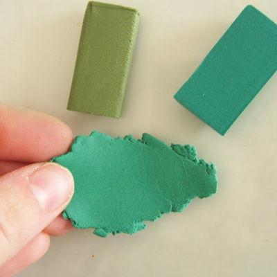 Trio de Porte-clés tendance Cactus en pâte polymère et pompons étape 6