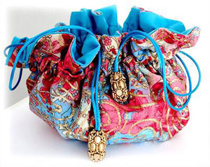 perle ilos puca couleur pochette bijoux