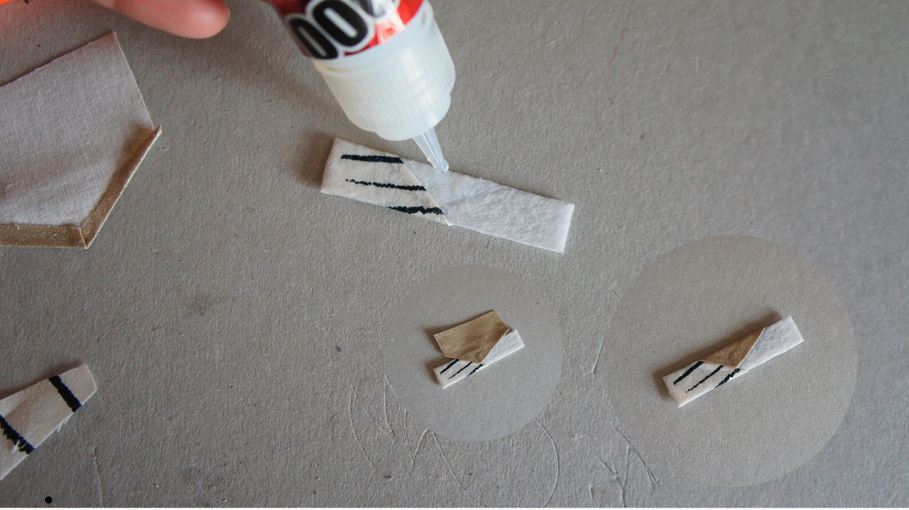 Tutoriel_Sautoir_graphique_tissu_tissage_brick_stitch_miyuki_04