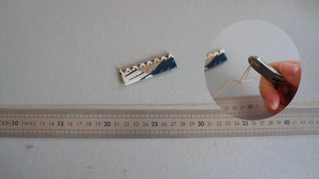 Tutoriel_Sautoir_graphique_tissu_tissage_brick_stitch_miyuki_08