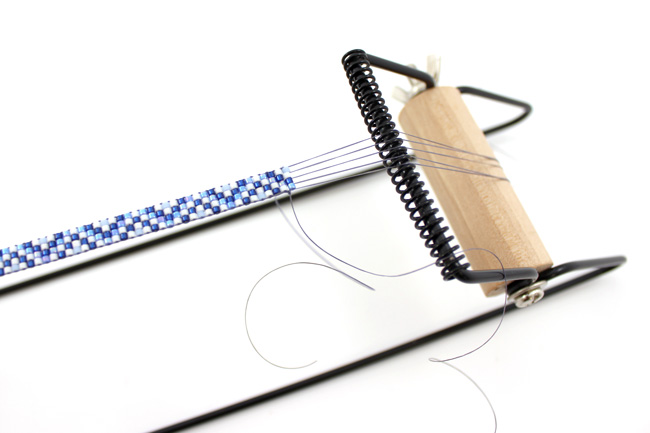 Bracelet Miyuki 4 rangs au métier à tisser : Etape 4 Bracelet Miyuki 4 rangs au métier à tisser : Etape 4