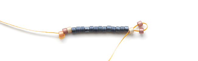 Grille de tissage Manchette Miyuki en tissage Peyote Impair : Etape 1