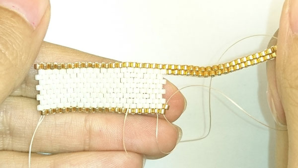 DIY bague tissage peyote croisé en perles miyuki : Etape 6