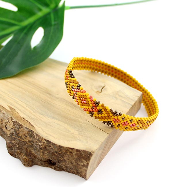 Schéma Bracelet Bangle Miyuki en tissage Peyote circulaire jaune Schéma Bracelet Bangle Miyuki en tissage Peyote circulaire jaune