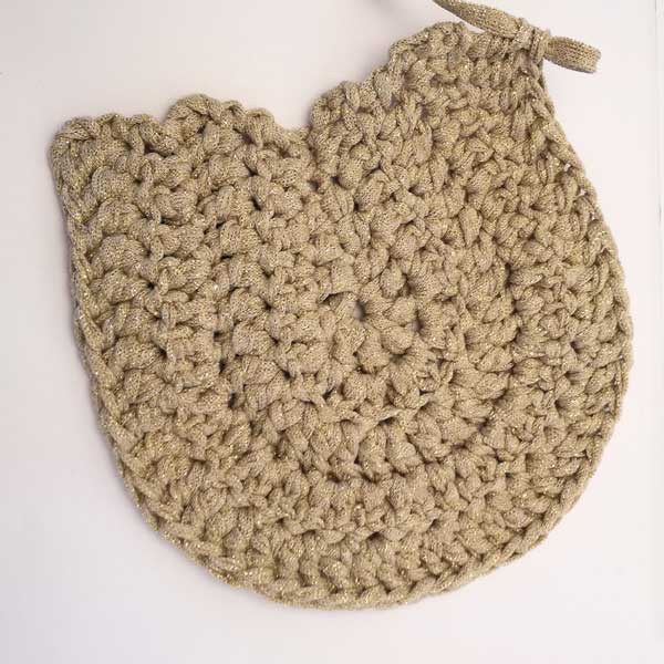 Sac rond DIY au crochet avec du fil trapilho : Etape 6