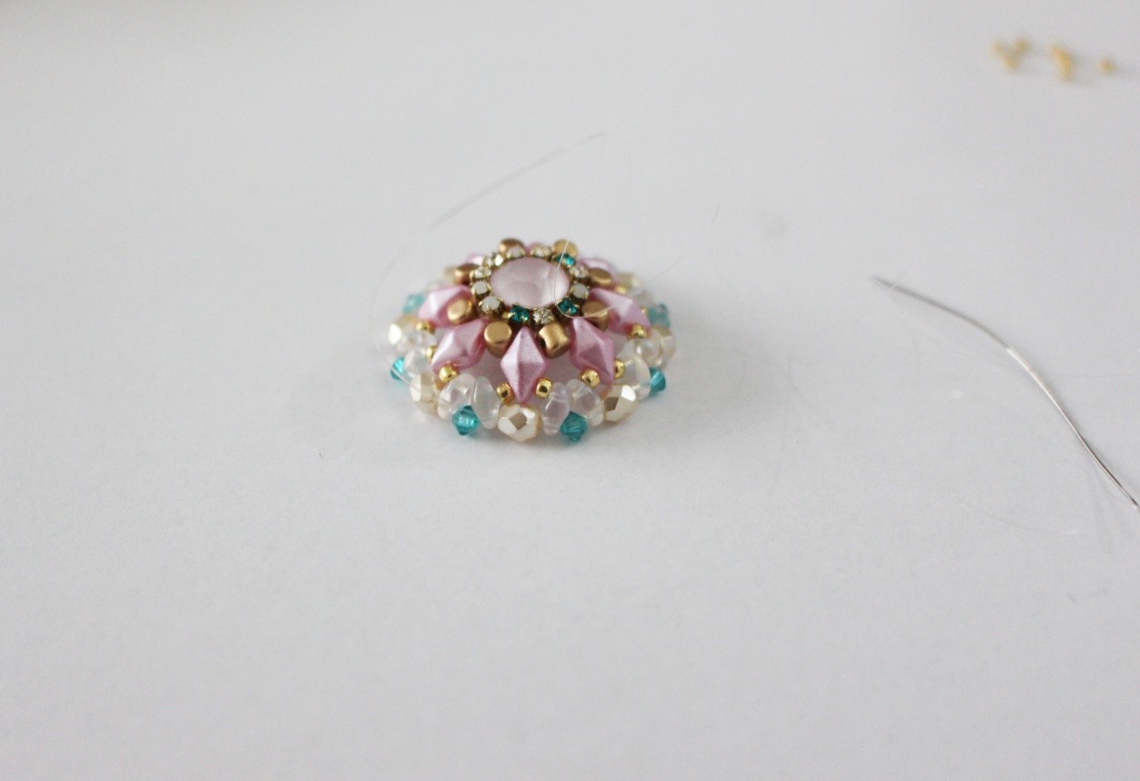 Tutoriel_boucles_oreilles_perles_verre_glassbeads_diamonduo_minos_superduo