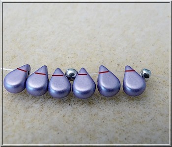 Bracelet Connie en perles en verre Amos®, Bugles Miyuki et PureCrystal Crystal Mesh : Etape 1 Bracelet Connie en perles en verre Amos®, Bugles Miyuki et PureCrystal Crystal Mesh : Etape 1