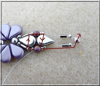 Bracelet Connie en perles en verre Amos®, Bugles Miyuki et PureCrystal Crystal Mesh : Etape 11 Bracelet Connie en perles en verre Amos®, Bugles Miyuki et PureCrystal Crystal Mesh : Etape 11