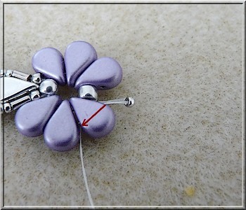 Bracelet Connie en perles en verre Amos®, Bugles Miyuki et PureCrystal Crystal Mesh : Etape 14 Bracelet Connie en perles en verre Amos®, Bugles Miyuki et PureCrystal Crystal Mesh : Etape 14