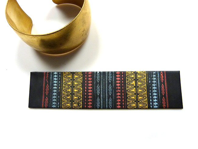 Bracelet en laiton décoré de pâte polymère avec impression silk screen : Etape 3
